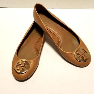 Tory Burch Reva Reva Ballet Flats. Size: 8.5
